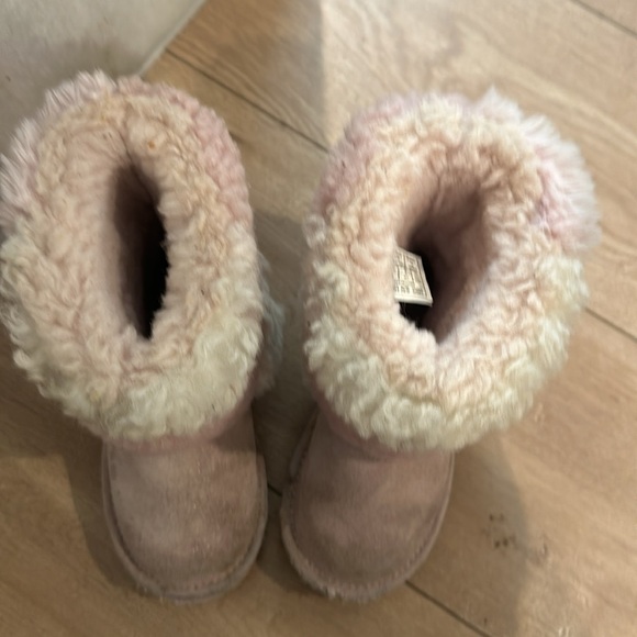 UGG Girls Classic Short Pink Patchwork Fluff Suede Boots 1095009K Size 10 US - Picture 5 of 6